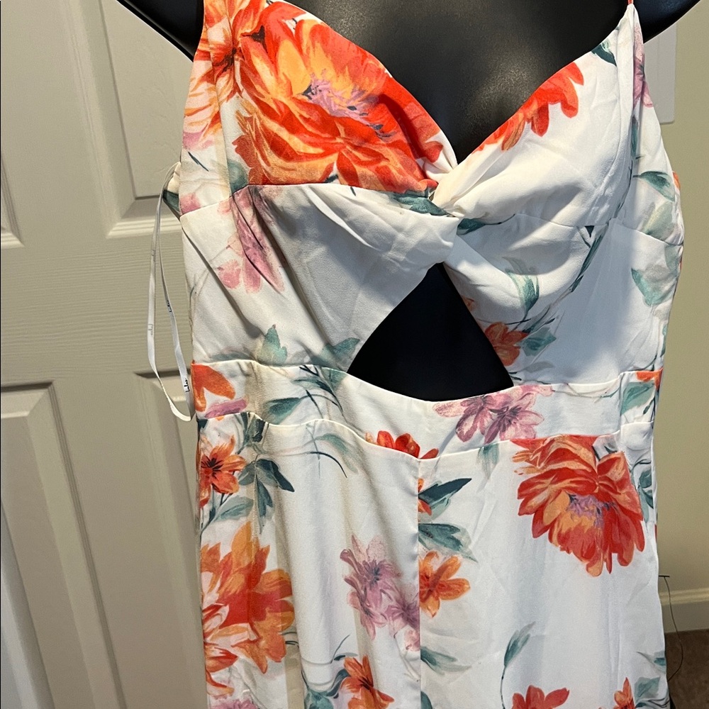 Lulu's Vibrant Floral Dress with Spaghetti Straps - Picture 7 of 8